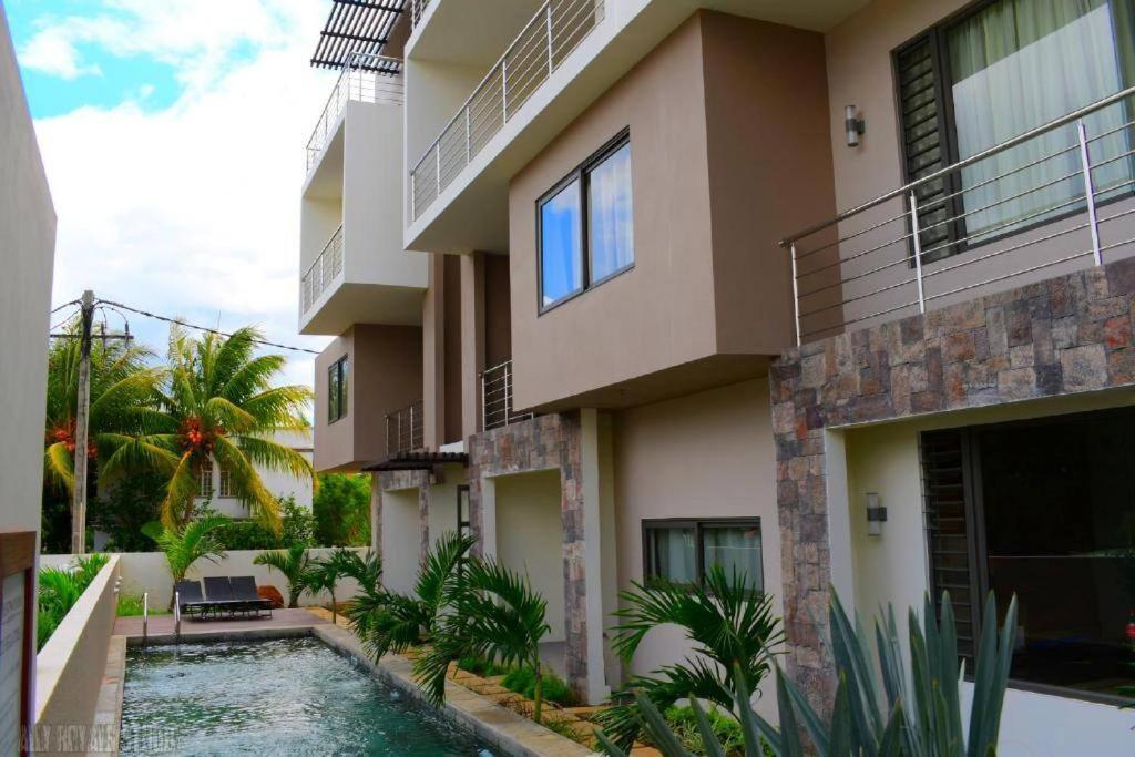 Modern And Cosy Condo: Westwood Apartments Flic en Flac Exterior photo